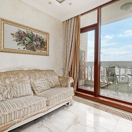 אודסה Greek Street Deluxe Apartment מראה חיצוני תמונה