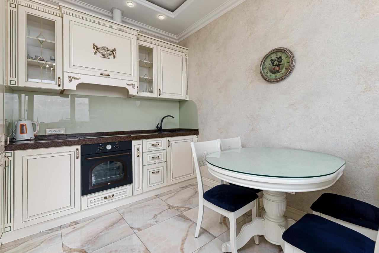 אודסה Greek Street Deluxe Apartment מראה חיצוני תמונה