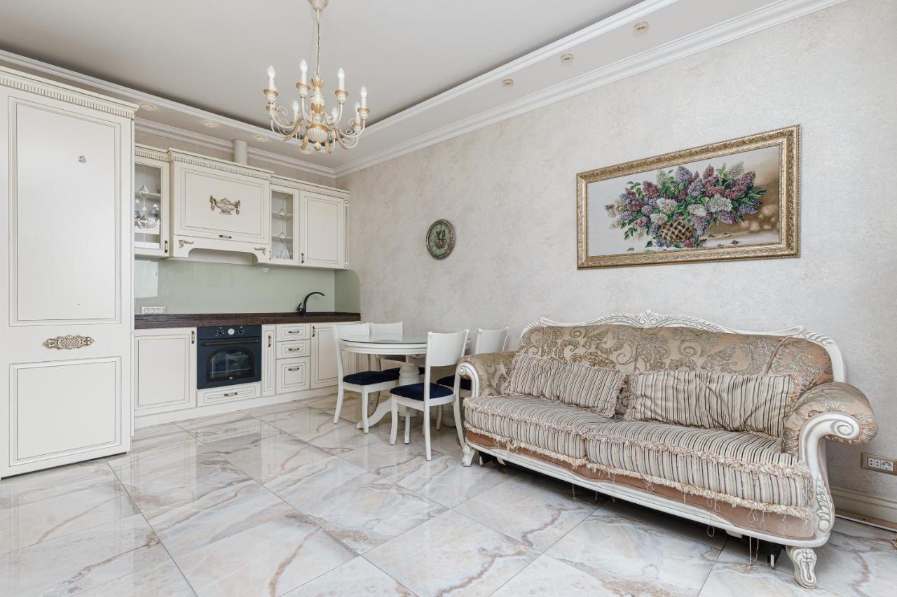 אודסה Greek Street Deluxe Apartment מראה חיצוני תמונה